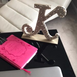 Make me an offer Monday!!!